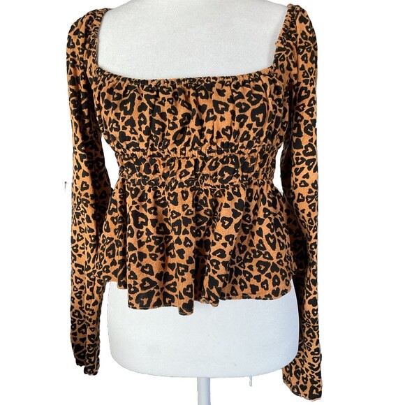 Urban Outfitters Women’s Cropped Cheetah Top  Size M.     LTOP575 - Picture 3 of 7